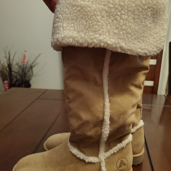 Airwalk knee high boots - Picture 7 of 7